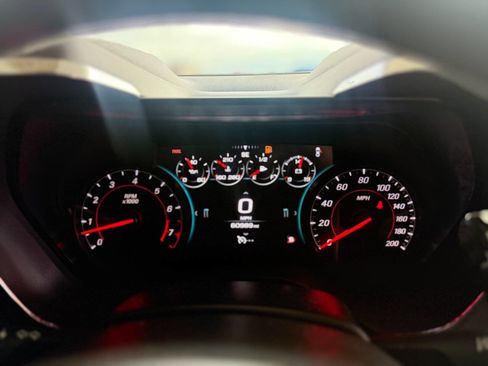 Used 2018 Chevrolet Camaro SS image 55