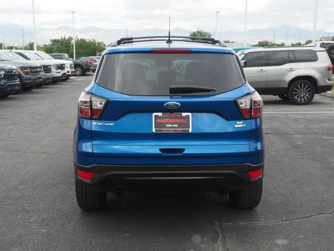 Used 2017 Ford Escape SE w/ SE Sport Appearance Package AWD/4WD image 5