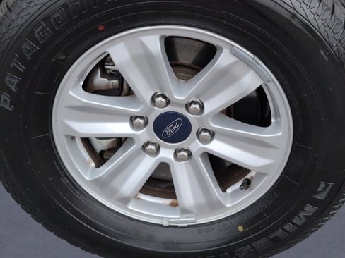 Used 2017 Ford F150 XLT w/ Equipment Group 301A Mid image 36