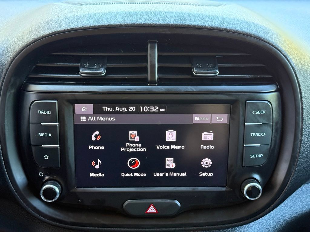 Used 2022 Kia Soul LX w/ Technology Package FWD image 13