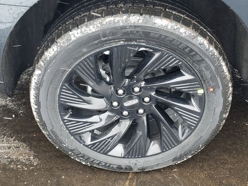 New 2026 Lincoln Navigator Reserve w/ Jet Appearance Package image 5