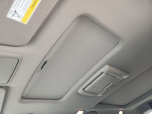 Used 2018 Honda Pilot Elite image 27