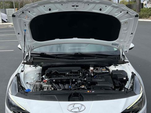 Used 2022 Hyundai Elantra SEL w/ Convenience + Premium Package image 22