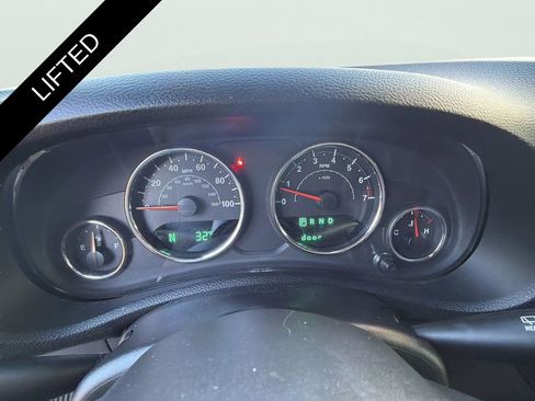 Used 2018 Jeep Wrangler Unlimited Sport S image 14