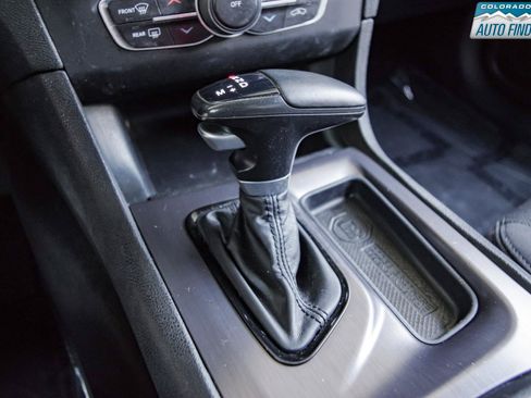 Used 2018 Dodge Charger SXT w/ Blacktop Package RWD image 18