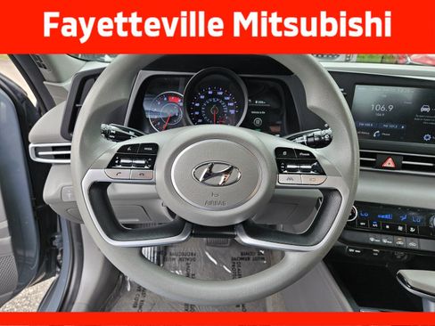 Used 2023 Hyundai Elantra SEL FWD image 24