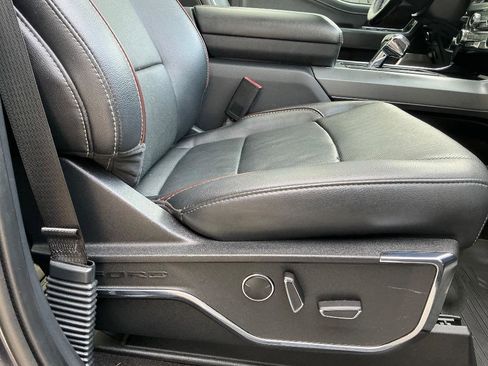 Used 2022 Ford F150 Lariat w/ Equipment Group 502A High image 19