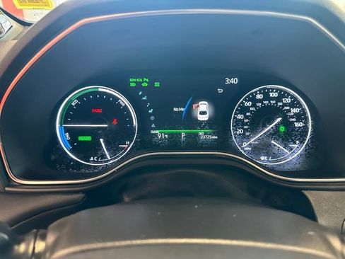 Certified 2022 Toyota Avalon Limited w/ Advanced Safety Package FWD image 19
