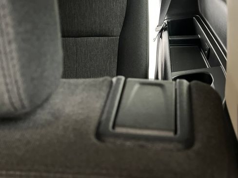 Used 2024 Ford Expedition XLT RWD image 19
