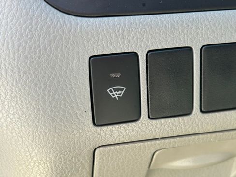 Used 2017 Toyota Highlander XLE image 30