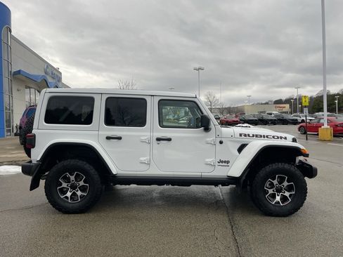 Used 2022 Jeep Wrangler Unlimited Rubicon w/ Cold Weather Group image 2