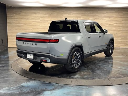 Used 2023 Rivian R1T Adventure image 8