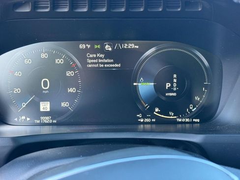 Used 2021 Volvo XC90 T8 Inscription w/ Lounge Package image 20