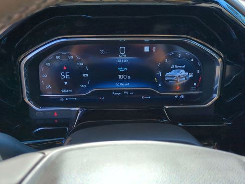 Certified 2025 Chevrolet Silverado 1500 LTZ image 11