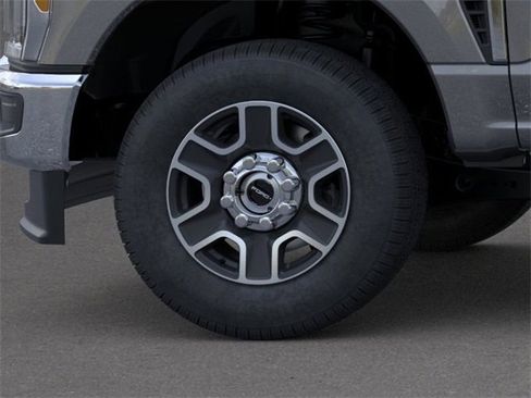 New 2025 Ford F250 XLT image 19