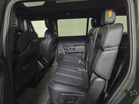 Used 2024 Rivian R1S Adventure AWD/4WD image 21
