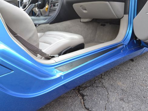 Used 2000 Chevrolet Corvette Convertible w/ Memory Pkg image 36