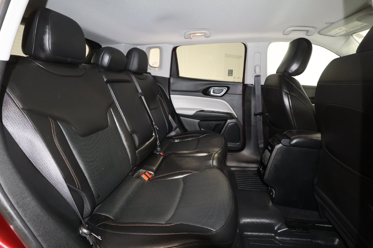 Used 2022 Jeep Compass Limited w/ Elite Group AWD/4WD image 26