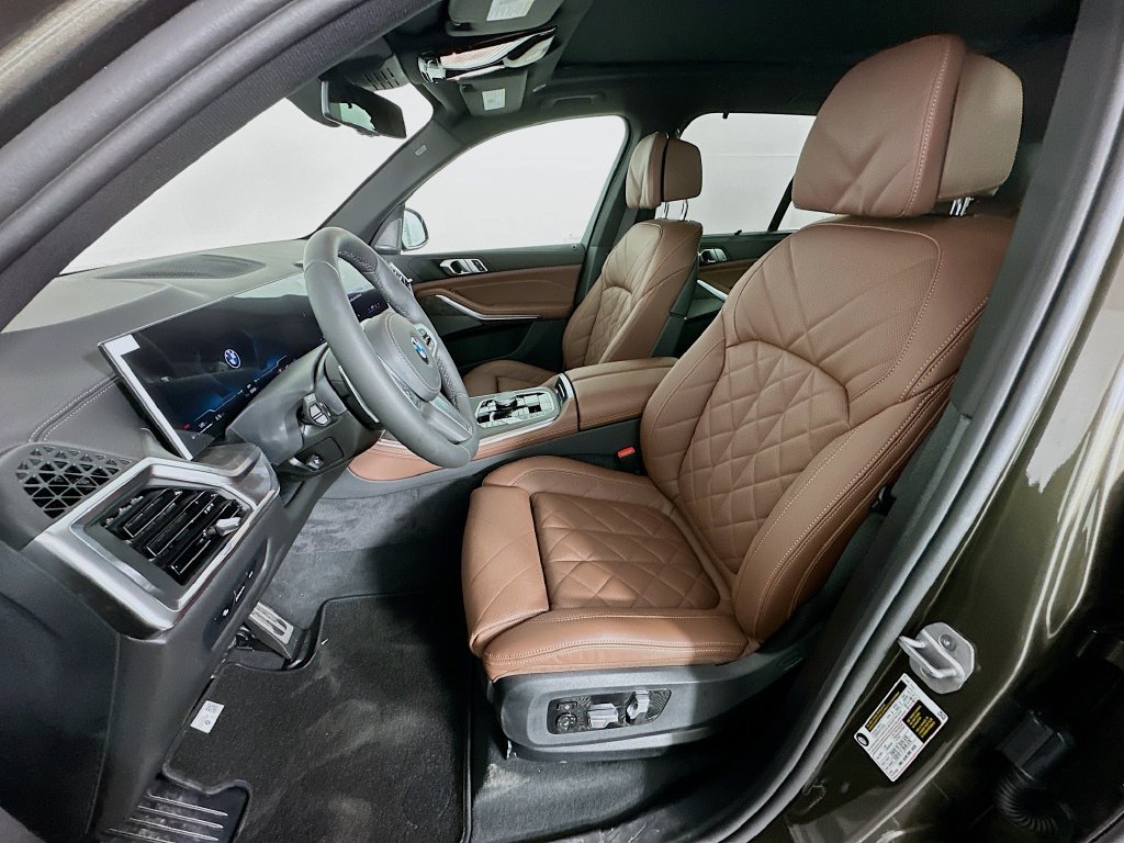 Used 2026 BMW X5 sDrive40i w/ M Sport Package RWD image 16
