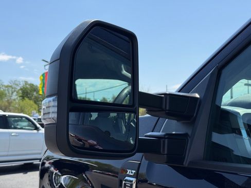 Used 2025 Ford F350 XLT AWD/4WD image 21
