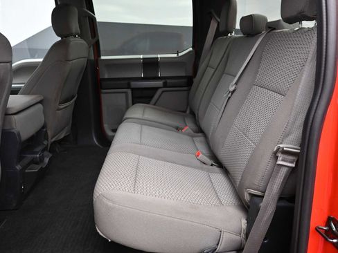 Used 2020 Ford F150 XLT image 11