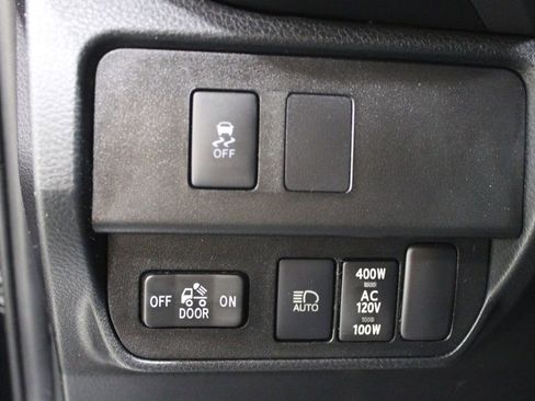 Used 2021 Toyota Tacoma TRD Sport w/ TRD Premium Sport Package AWD/4WD image 22