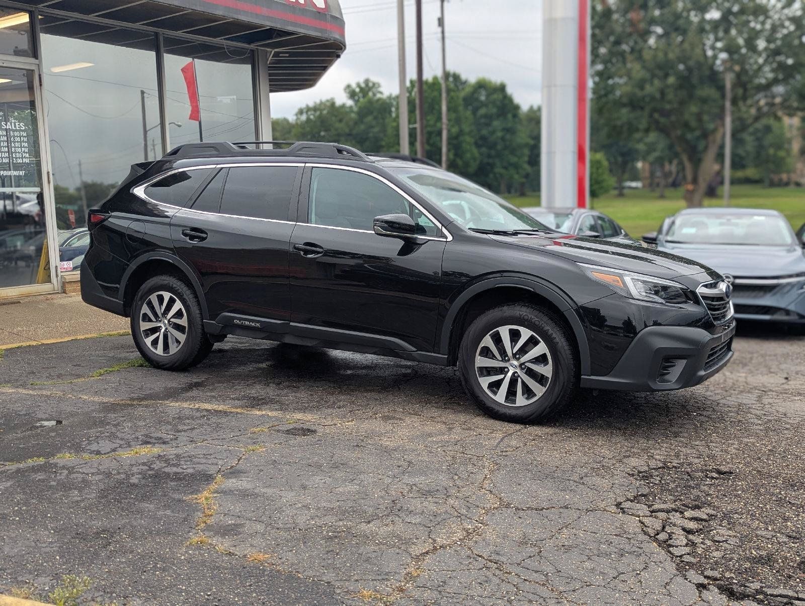 Used 2020 Subaru Outback Premium w/ Popular Package #1 AWD/4WD image 16
