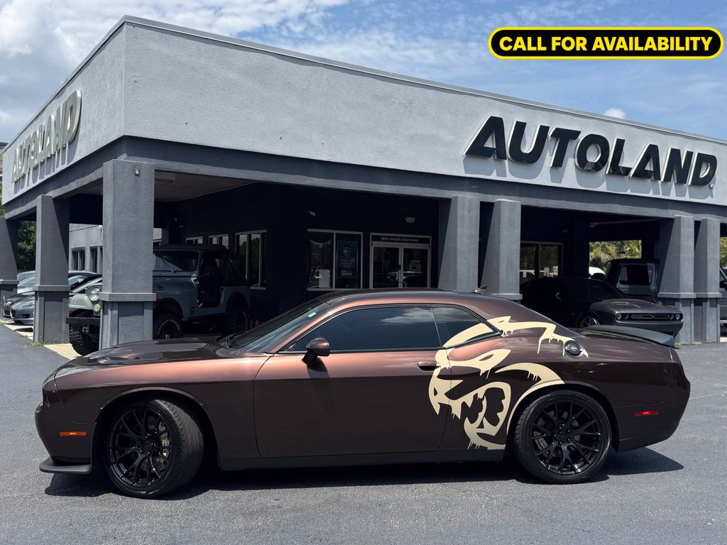 Used 2016 Dodge Challenger SRT Hellcat RWD image 5