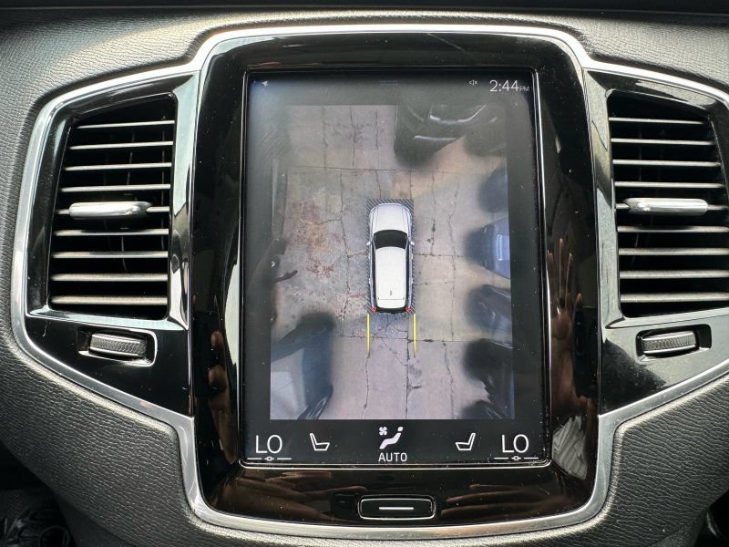 Used 2018 Volvo XC90 T6 Momentum w/ Convenience Package AWD/4WD image 29