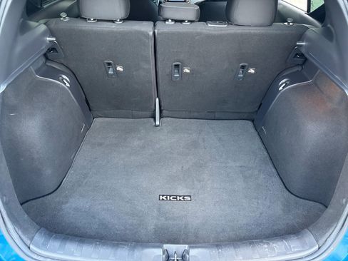Used 2021 Nissan Kicks S image 49