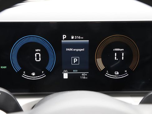 New 2026 Hyundai Tucson Blue SE w/ Tow & Go Package image 29