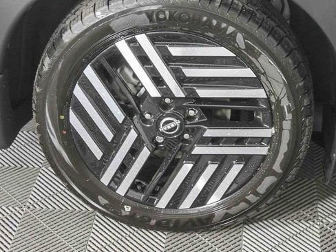 New 2026 Nissan Leaf SV+ w/ Illuminated Package image 11