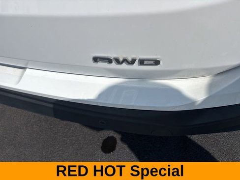 Used 2023 GMC Terrain SLE w/ Driver Convenience Package image 49