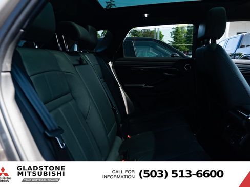 Used 2022 Land Rover Range Rover Evoque R-Dynamic S AWD/4WD image 21