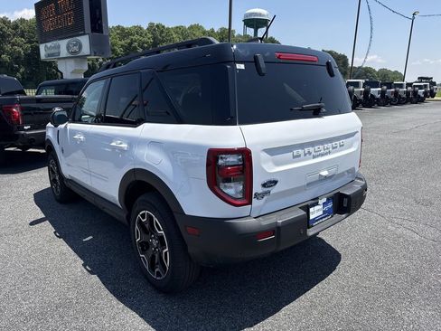 Used 2025 Ford Bronco Sport Outer Banks w/ Outer Banks Tech Package+ AWD/4WD image 5