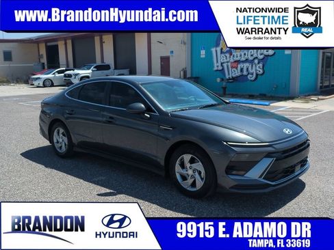 Used 2025 Hyundai Sonata SE FWD image 1