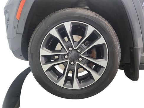 Used 2023 Jeep Grand Cherokee L Overland w/ Advanced Protech Group III image 40