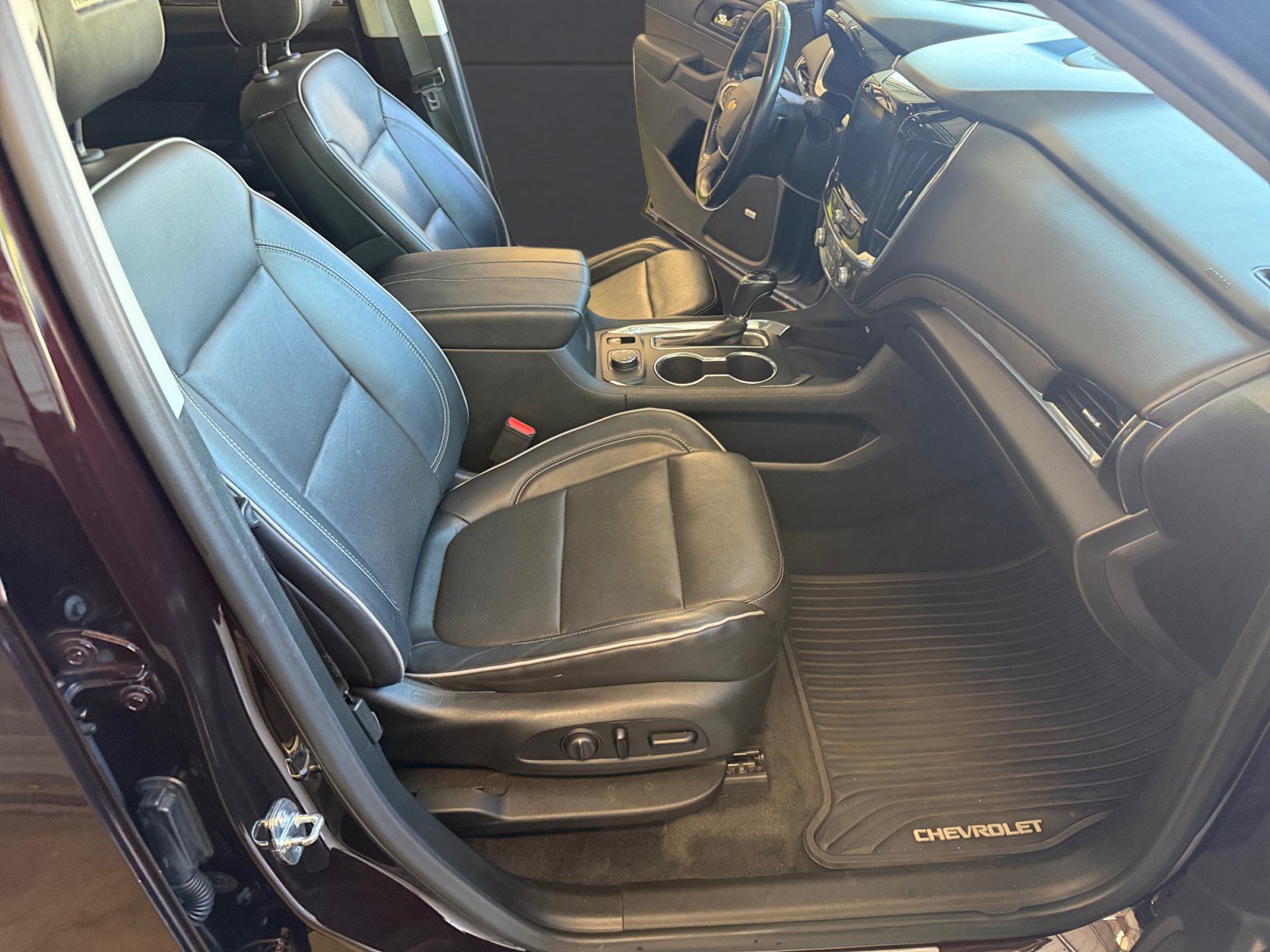 Used 2020 Chevrolet Traverse High Country AWD/4WD image 12