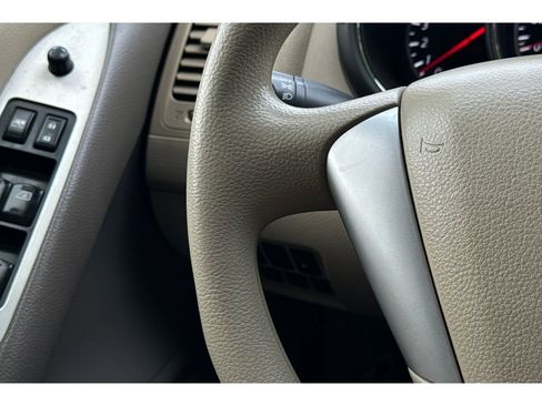 Used 2013 Nissan Murano S image 25