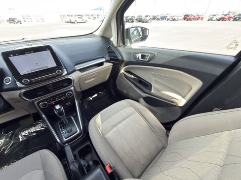 Used 2019 Ford EcoSport SE w/ SE Convenience Package image 29