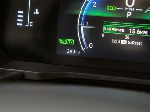 Used 2025 Toyota Land Cruiser image 49