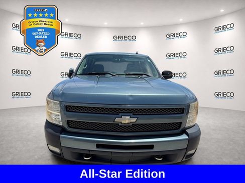 Used 2011 Chevrolet Silverado 1500 LT w/ All-Star Edition AWD/4WD image 2