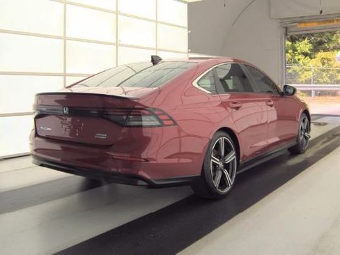 Used 2023 Honda Accord Sport image 4