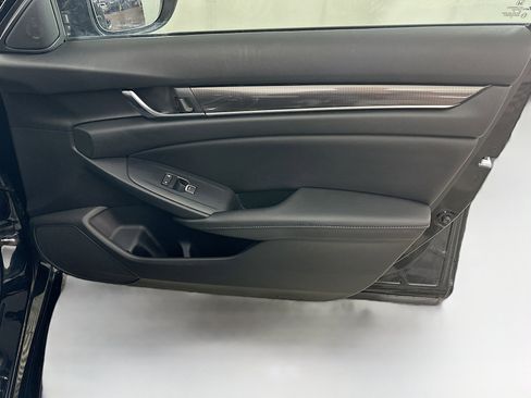 Used 2019 Honda Accord Sport image 30