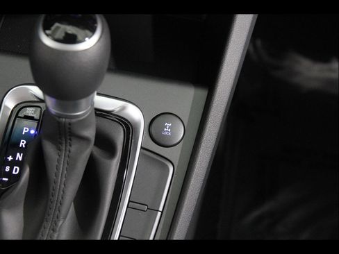 Used 2022 Hyundai Kona SEL image 16