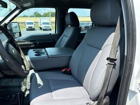 Used 2015 Ford F550 4x4 Crew Cab Super Duty image 13