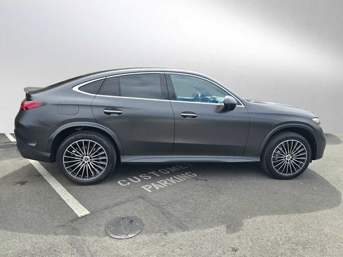 Used 2026 Mercedes-Benz GLC 300 4MATIC image 2