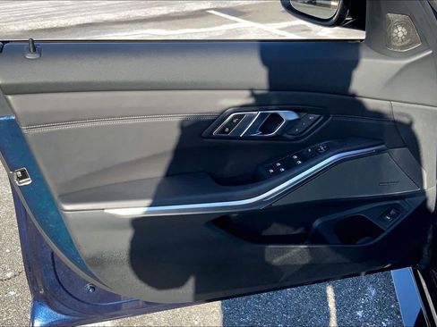 Used 2022 BMW M3 image 21