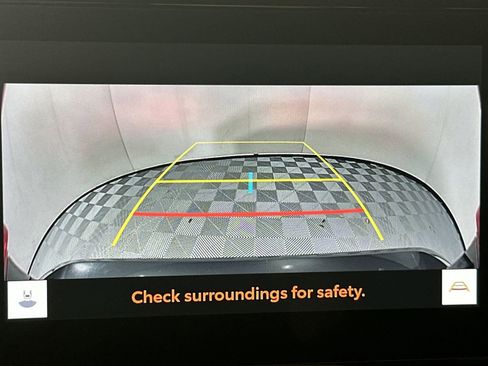 Used 2025 Toyota Camry LE image 17