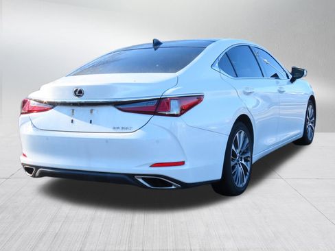 Used 2019 Lexus ES 350 w/ Premium Package image 7